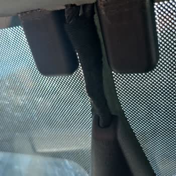 Köysüren Oto Cam Yanlış Cam Takıldı, Aracım Zarar Gördü, İlgisiz Ve Kötü İşçilikle Karşılaştım