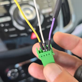 Köysüren Oto Cam Yanlış Cam Takıldı, Aracım Zarar Gördü, İlgisiz Ve Kötü İşçilikle Karşılaştım