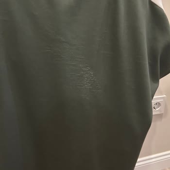 İnce Topuk İlk Kullanımda Deforme Olan Eşofman Takımı Ve Yetersiz Müşteri Hizmeti