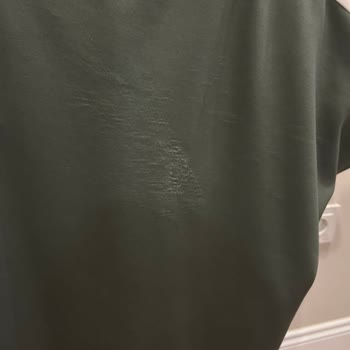 İnce Topuk İlk Kullanımda Deforme Olan Eşofman Takımı Ve Yetersiz Müşteri Hizmeti