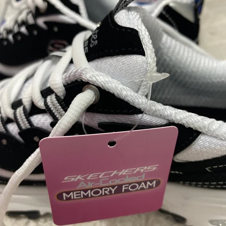 Aldığım Skechers Ayakkabının Orijinalliğinden Şüpheliyim Ve QR Kod Çalışmıyor