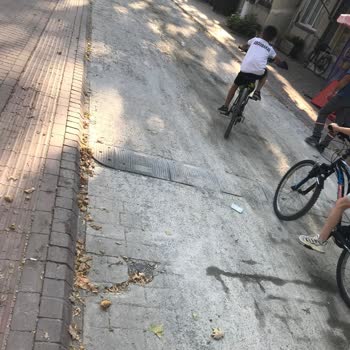 Bursa Büyükşehir Belediyesi Kılıçaslan Caddesi'indeki Toz Sorunu Sağlığımızı Tehdit Ediyor