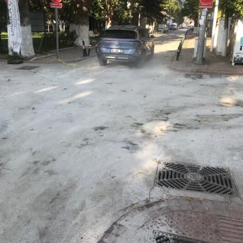 Bursa Büyükşehir Belediyesi Kılıçaslan Caddesi'indeki Toz Sorunu Sağlığımızı Tehdit Ediyor