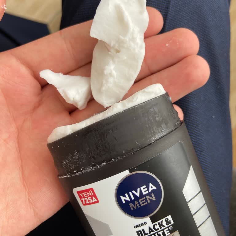 Nivea Deodorant İlk Kullanımda Kırıldı