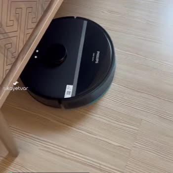 Philips Robot Süpürge Silmiyor, Süpürmüyor!