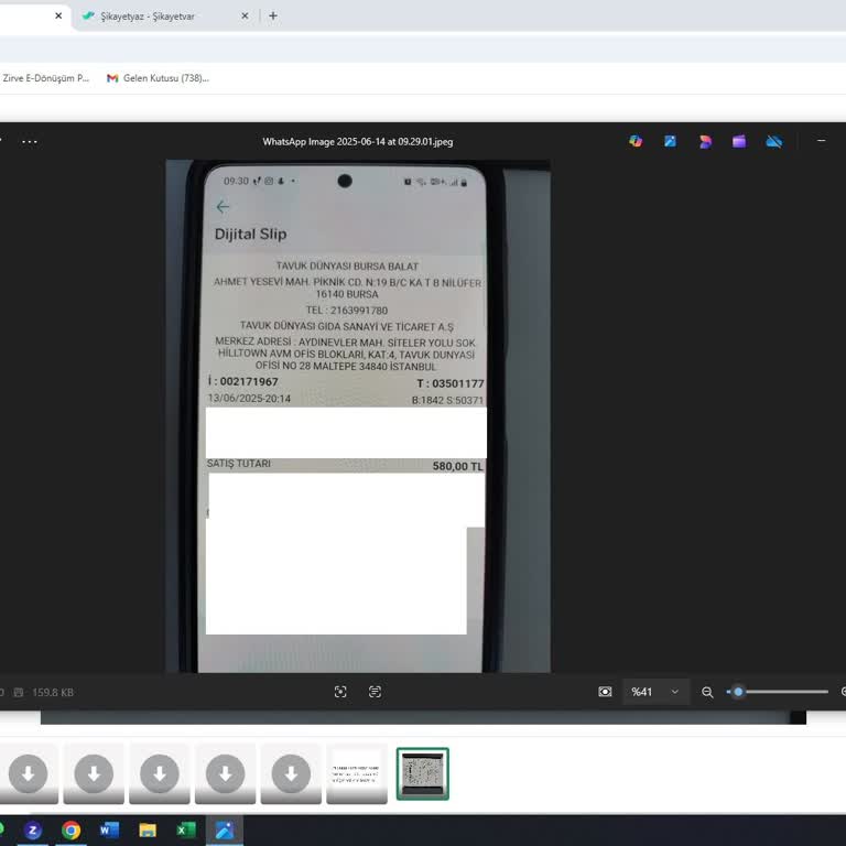 Tavuk Dünyası'nda Yetersiz Servis Ve Kötü Yemek Deneyimi