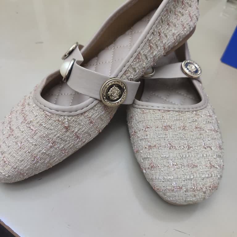 Ayakkabı İadesinde İletişim Sorunuyla Karşılaştım, Acil Destek Bekliyorum