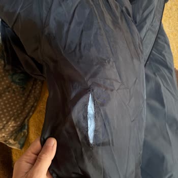 Aldığım Montun Astarı Kısa Sürede Söküldü, İlgisizlikle Karşılaştım