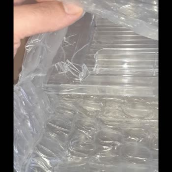 Kırık Gelen Buzluk Rafı İçin Hayal Kırıklığı
