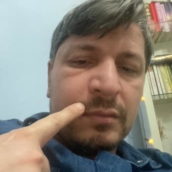 İlgisiz Cerrah Ve Başarısız İmplant Tedavisi Hayatımı Olumsuz Etkiledi