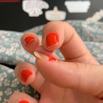 Hoya Nails & Spa Jel Güçlendirme İşleminde Kalitesiz Ürün Ve Yetersiz Müşteri Hizmeti