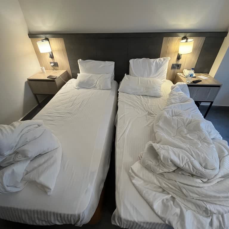 Hayal Kırıklığı Yaratan Tatil: Oda Ve Yemeklerde Büyük Sorunlar