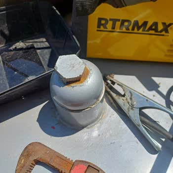 Satın Aldığım Tankerin Dolum Kapağında Yaşanan Sorun Ve Firmaların İlgisizliği