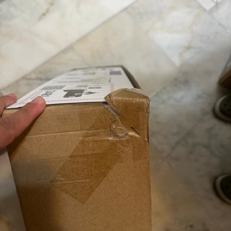 Açılmış Ürün Gönderimi Ve Çözüm Eksikliği Nedeniyle Yaşanan Hayal Kırıklığı