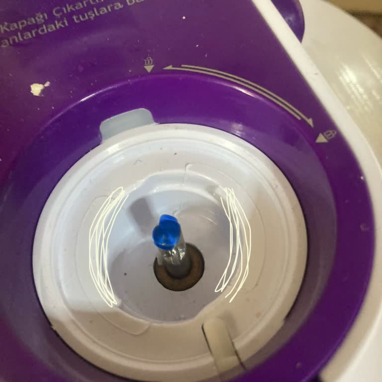 Blender Şanzımanında Montaj Hatası Nedeniyle Plastik Aşınıyor