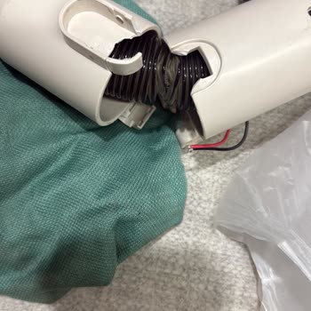 Sinbo Elektrik Süpürgesi Eklem Parçası Kırıldı Ve Yedek Parça Bulunamıyor