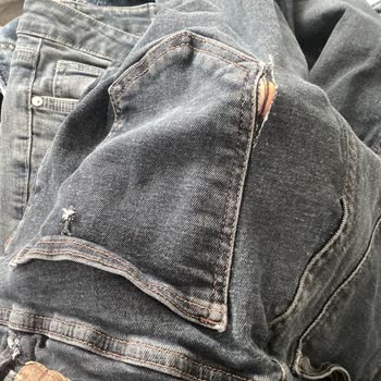 DeFacto Aldığım Kot Pantolonlar Kısa Sürede Kullanılamaz Hale Geldi!