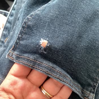 DeFacto Aldığım Kot Pantolonlar Kısa Sürede Kullanılamaz Hale Geldi!