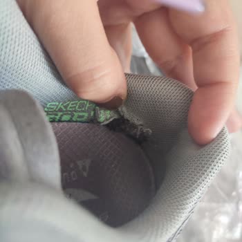 Skechers Ayakkabının İç Astarı Kısa Sürede Yırtıldı Garanti Reddedildi