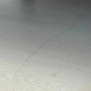 Yeni Alınan Parkede Kalıcı Lekeler Ve Temizlik Sorunu