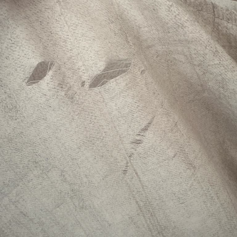 Yeni Alınan Takımın Gömleği Kısa Sürede Söküldü, Müşteri Hizmetlerine Ulaşılamıyor