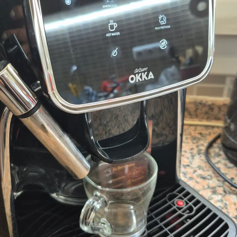 Aldığım Espresso Makinesi Sürekli Sıcak Su Veriyor