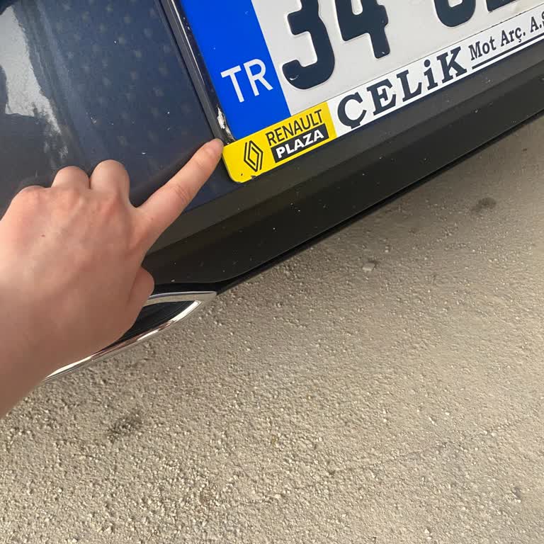 Yetkili Serviste Aracımın Zarar Görmesi Ve Mağduriyetimin Giderilmemesi