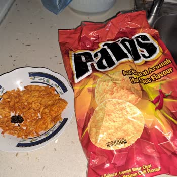 Patos Cips Paketinden Çıkan Yabancı Maddeler Şok Etti!