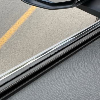 Citroen C4X'in Cam Fitillerinde Çürüme Sorunu Ve Servis İlgisizliği