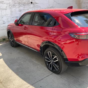 Pendik Belediyesi Otoparkındaki Sivri Demirler Lastiğimi Patlattı, Mağdur Oldum