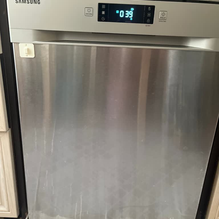 Sürekli Arızalanan Bulaşık Makinesi Ve Yetersiz Servis Deneyimi