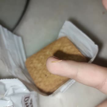 Bisküvi Ürününde Yabancı Madde ve Hijyen Endişesi