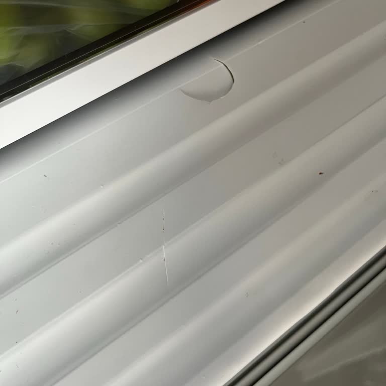 Arçelik Buzdolabında Gürültü, Çatlak Ve Koku Sorunu