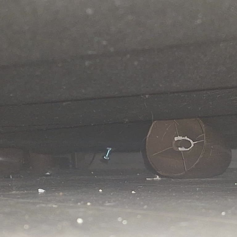 Garanti Süresi Dolmadan Kırılan Baza Ayakları Ve Yetersiz Servis Deneyimi