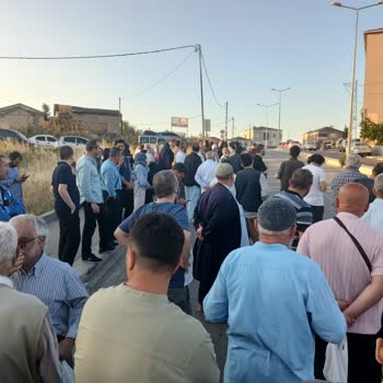 Otobüs Yetersizliği Yüzünden Halk Mağdur Oluyor