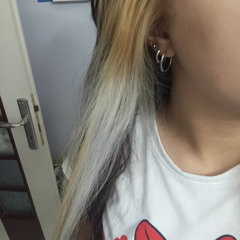 Saç Boyası Saçımı Yaktı Ve Renk Tamamen Farklı Oldu