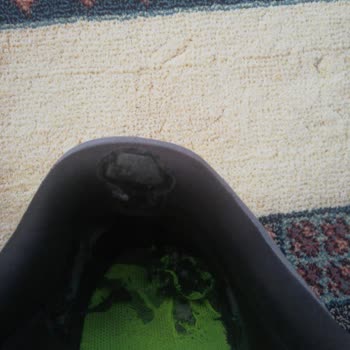 Adidas Ayakkabım 6 Ayda Yırtıldı, Gerekçesiz İade Edildi