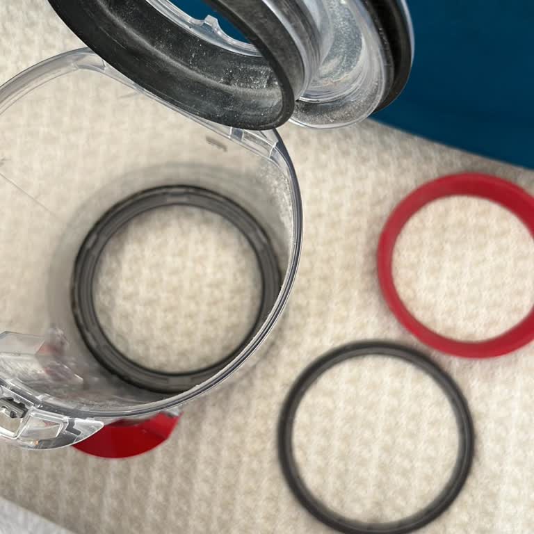 Dyson V15 Haznesindeki Plastik Parça Takılamıyor Çözüm Bulamıyorum