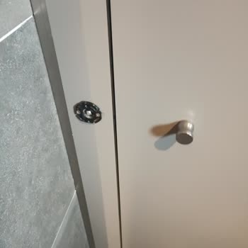 Diriliş Petrol'de Tuvalet Temizliği Ve Personel İlgisizliği Sorunu