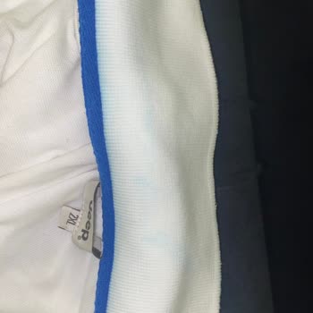 İlk Yıkamada Renk Atan Tişört İçin Çözüm Bekliyorum