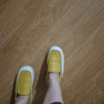 Ağır Kokulu Dar Ve Bol Ayakkabılar İade Edilmiyor