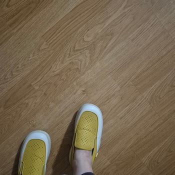 Ağır Kokulu Dar Ve Bol Ayakkabılar İade Edilmiyor