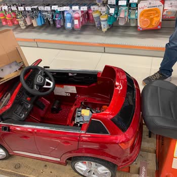 Garanti Sürecinde Akülü Araba Parçaları Sökülmüş Ve Sorun Çözülmemiş