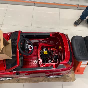 Garanti Sürecinde Akülü Araba Parçaları Sökülmüş Ve Sorun Çözülmemiş