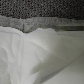 Molped Pedlerde Yapışkanlık Ve Kanat Kıvrılması Sorunu