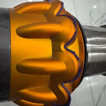 Dyson V15 Süpürgemin Lastikleri Kısa Sürede Koptu, Ücret Talebiyle Mağdur Oldum