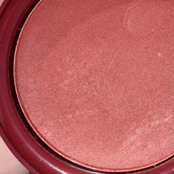 Paden Cosmetics Ürünler Resmen Kullanılmış