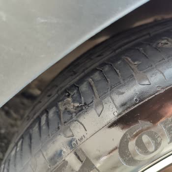 Ford Focus Active X Lastiklerinde Kronik Patlama Sorunu