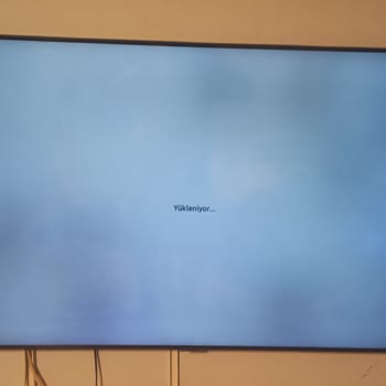 Samsung TV'de Panel Arızası Ve Işık Sızması Mağduriyeti