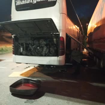 Otobüs Arızası Nedeniyle Yolda Kaldık, İkram Ve Yedek Araç Yok